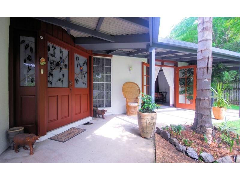 6 Kurrajong Court, Bushland Beach QLD 4818