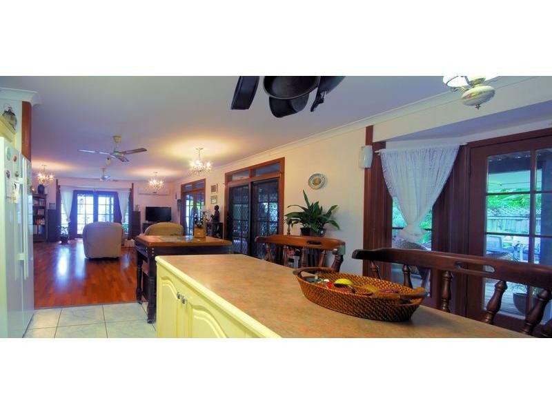 6 Kurrajong Court, Bushland Beach QLD 4818