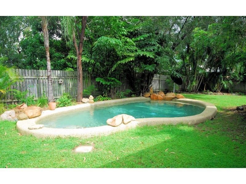 6 Kurrajong Court, Bushland Beach QLD 4818