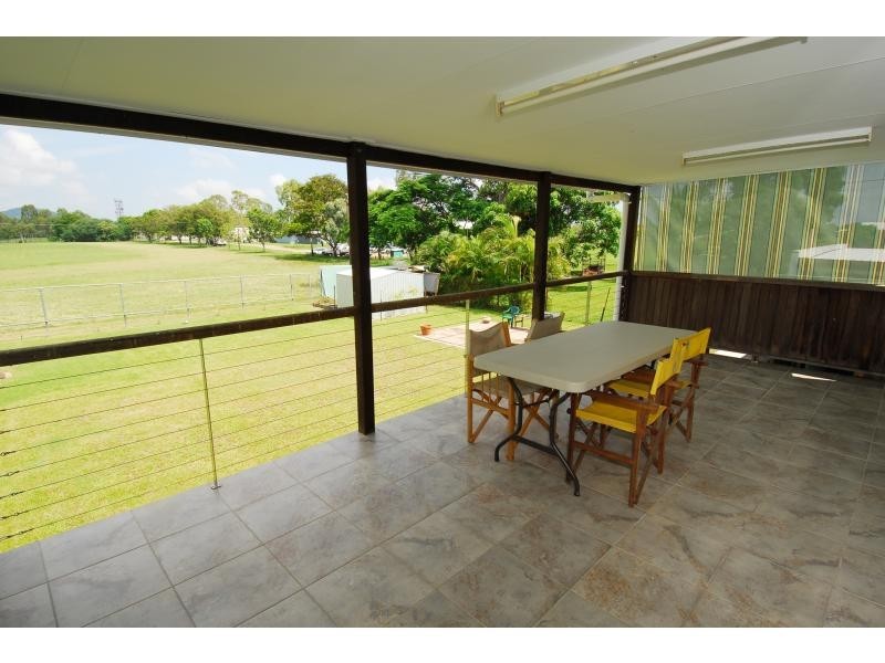 67 Grosvenor Street, Pimlico QLD 4812