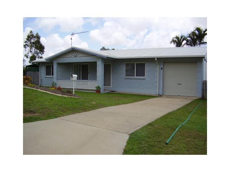 9 Glasgow Avenue, Mount Louisa QLD 4814