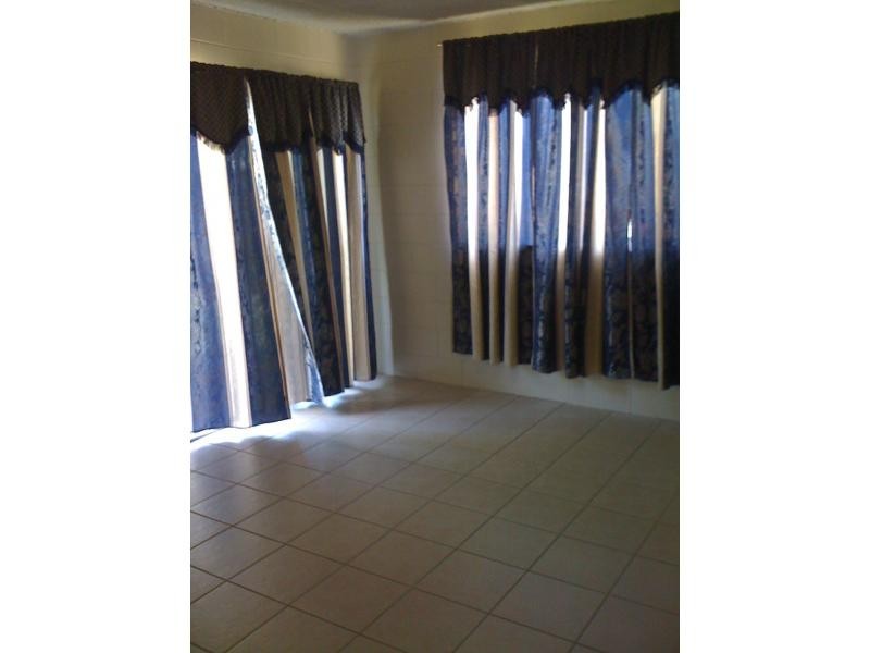 1/7 Narangi Street, Heatley QLD 4814