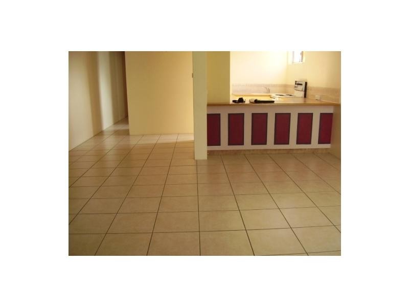 2/150 Mitchell Street, North Ward QLD 4810