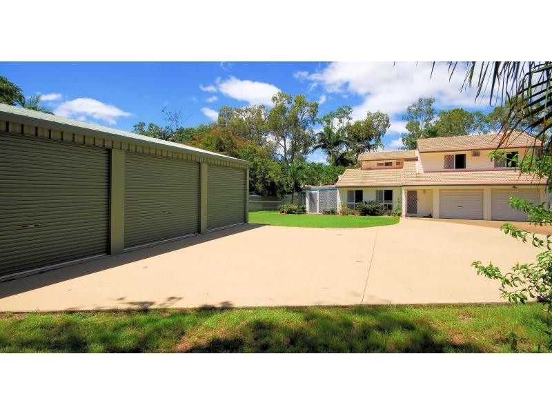 12 Bunya Street, Bushland Beach QLD 4818