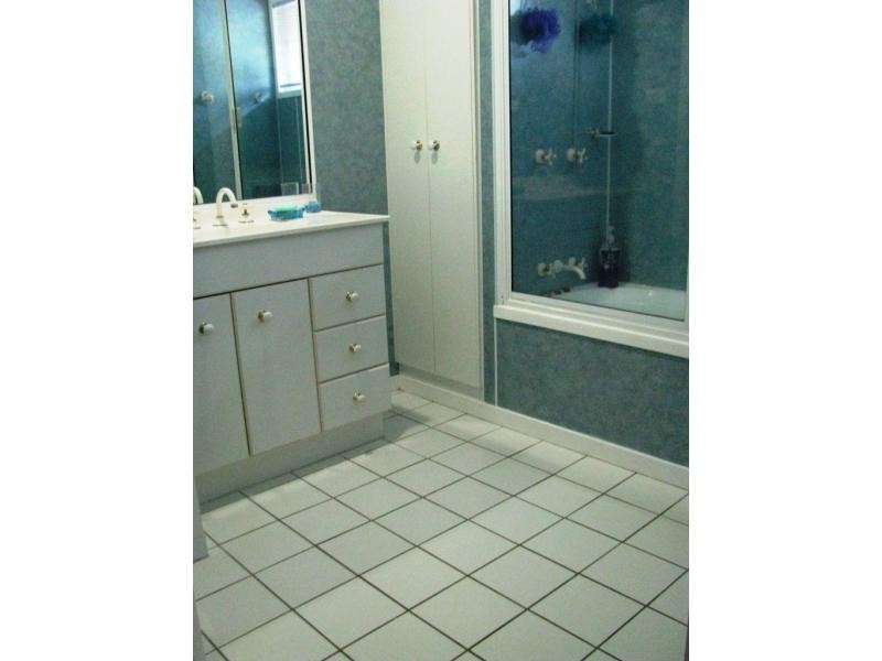 20 Barcelona Street, Kirwan QLD 4817