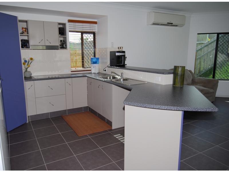 12 Rangeleigh Court, Mount Louisa QLD 4814