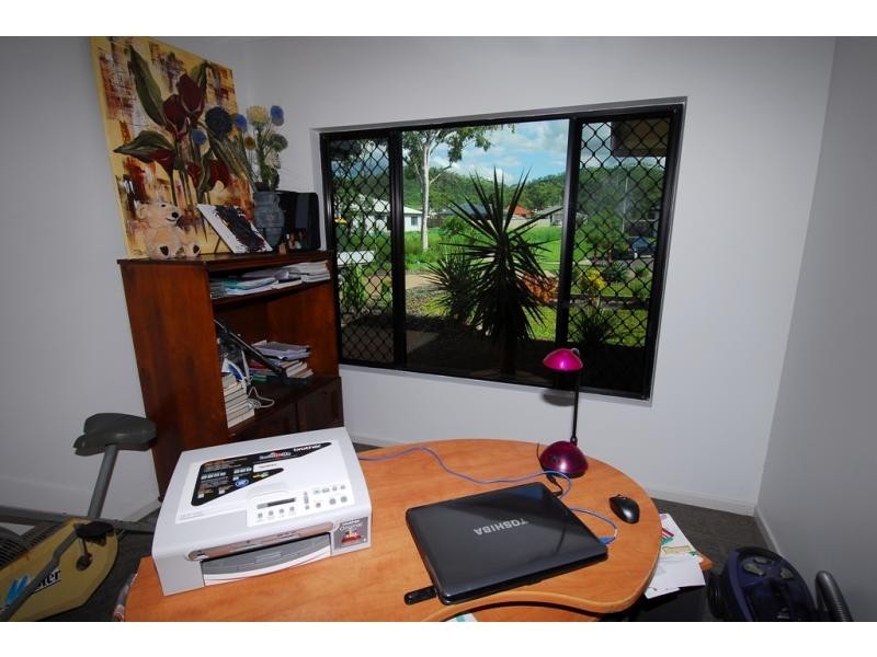 12 Rangeleigh Court, Mount Louisa QLD 4814