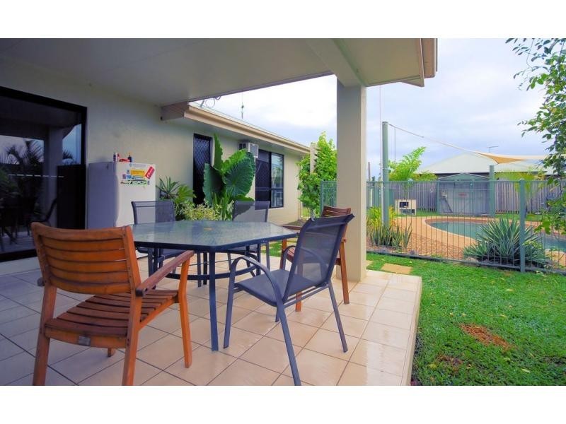 8 Eton Court, Burdell QLD 4818