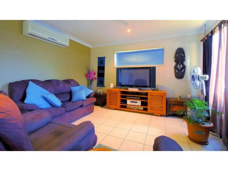 8 Eton Court, Burdell QLD 4818