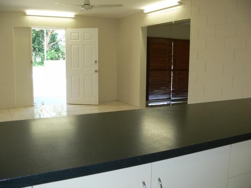 2/25 Quinn Street, Rosslea QLD 4812