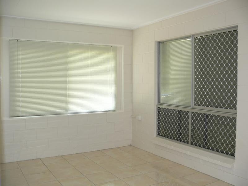 2/25 Quinn Street, Rosslea QLD 4812