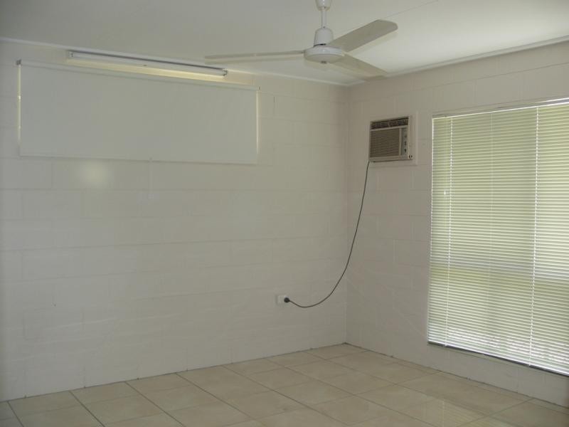 2/25 Quinn Street, Rosslea QLD 4812