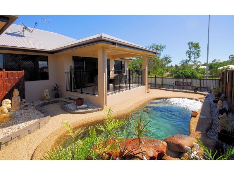 105 Shutehaven Circuit, Bushland Beach QLD 4818