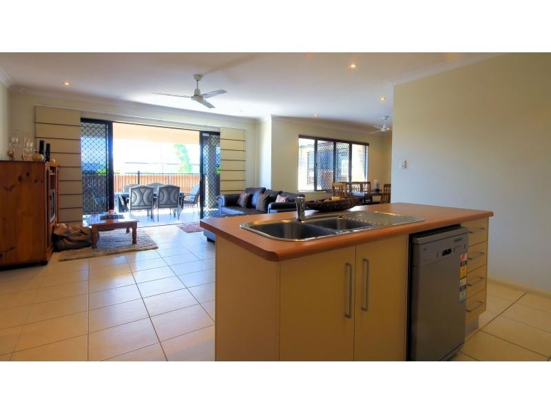 105 Shutehaven Circuit, Bushland Beach QLD 4818