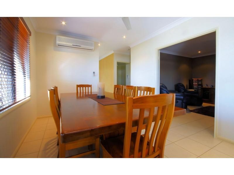 105 Shutehaven Circuit, Bushland Beach QLD 4818