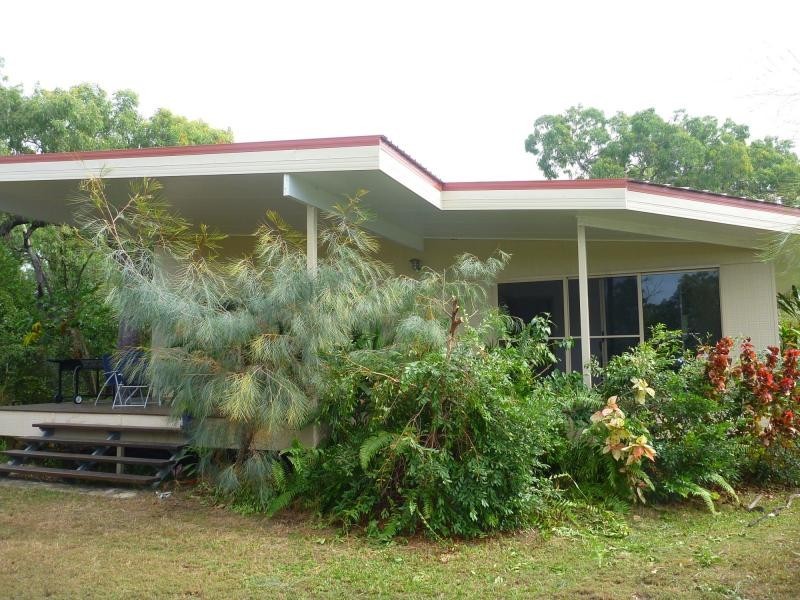 35 Borton Street, Balgal Beach QLD 4816