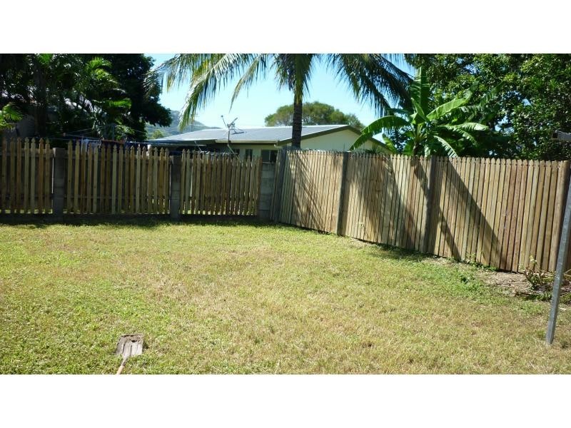 2/4 St Lucia Drive, Rasmussen QLD 4815