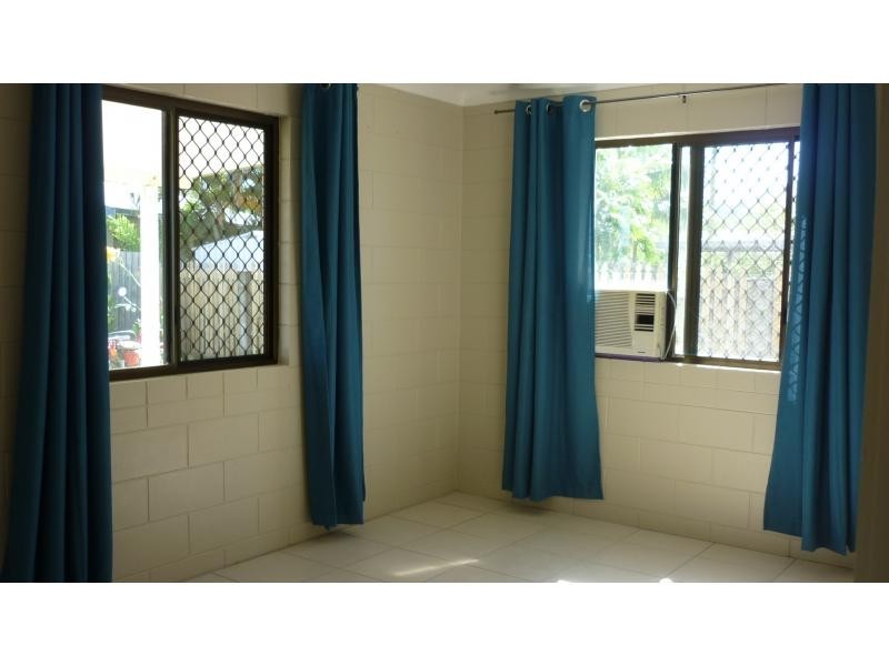 2/4 St Lucia Drive, Rasmussen QLD 4815