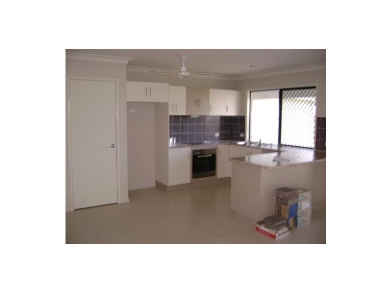 22 Eshelby Street, Bushland Beach QLD 4818