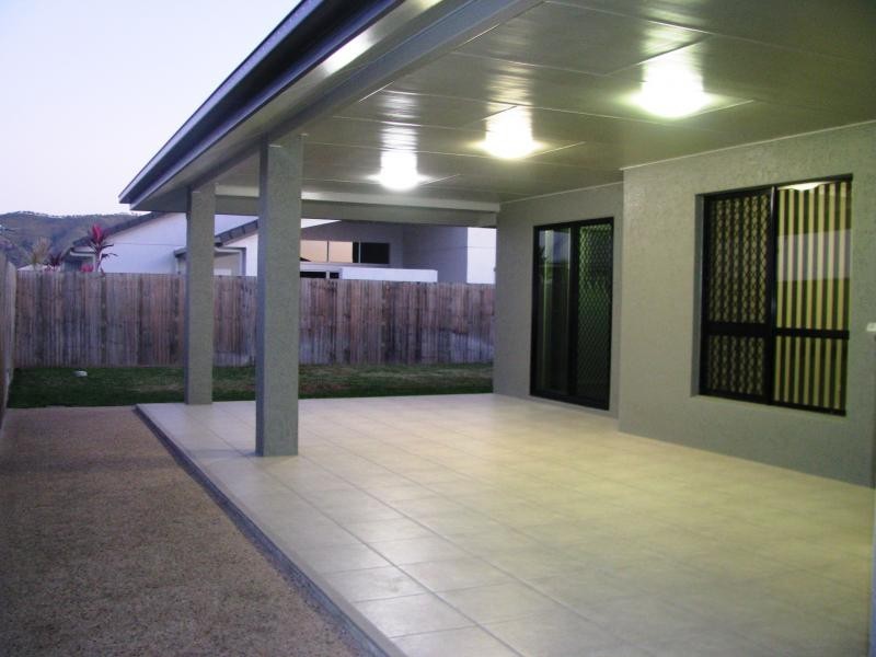 9 Eastlake Avenue, Fairfield Waters, Idalia QLD 4811