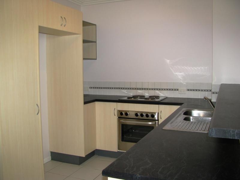 12/9 Gregory Street, North Ward QLD 4810