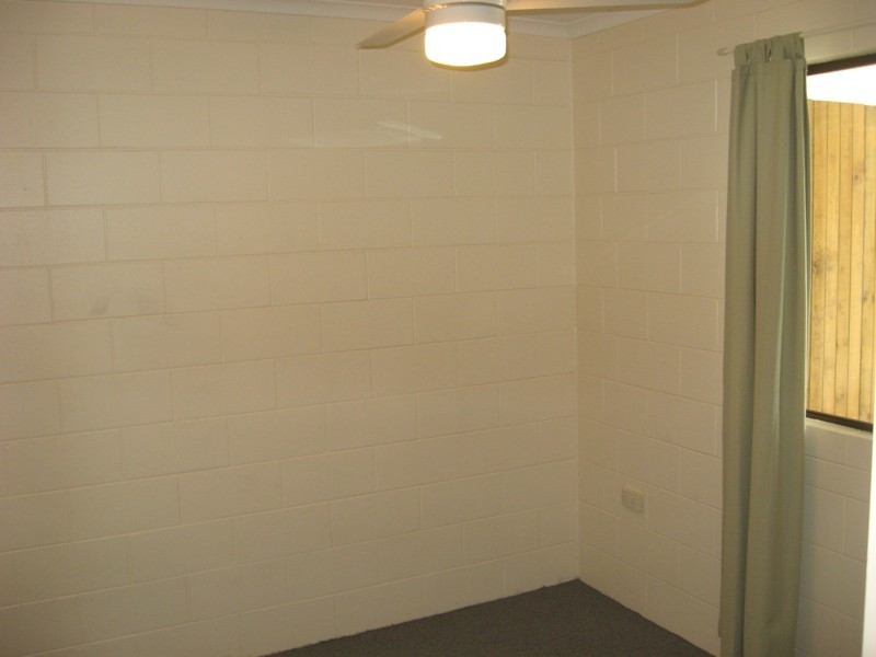 4/19 Gladstone Street, Pimlico QLD 4812