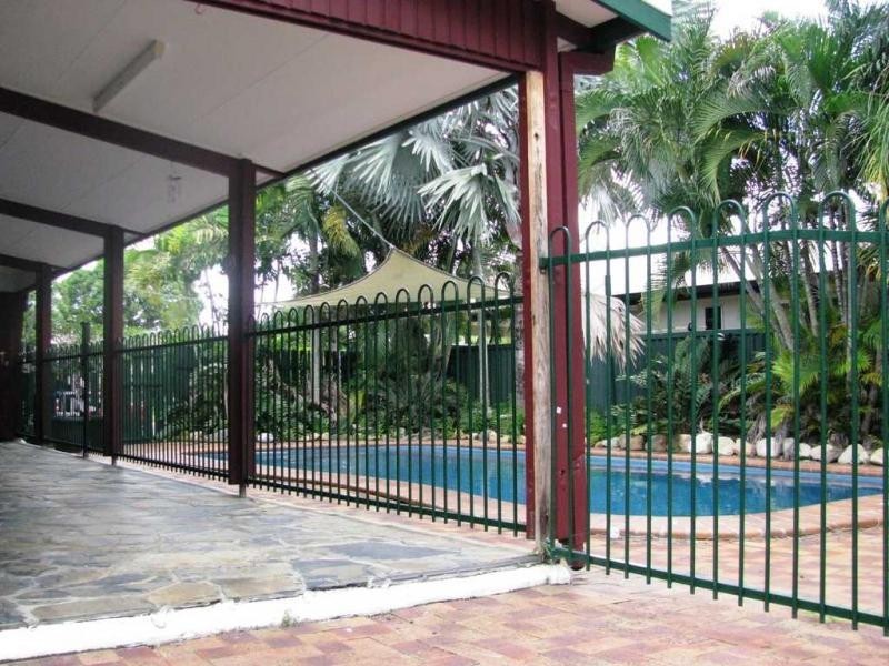 27 Marlynda Avenue, Cranbrook QLD 4814
