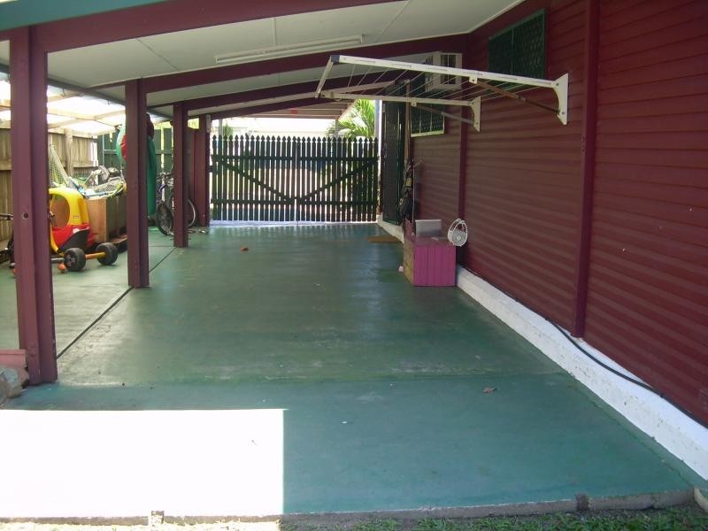 27 Marlynda Avenue, Cranbrook QLD 4814