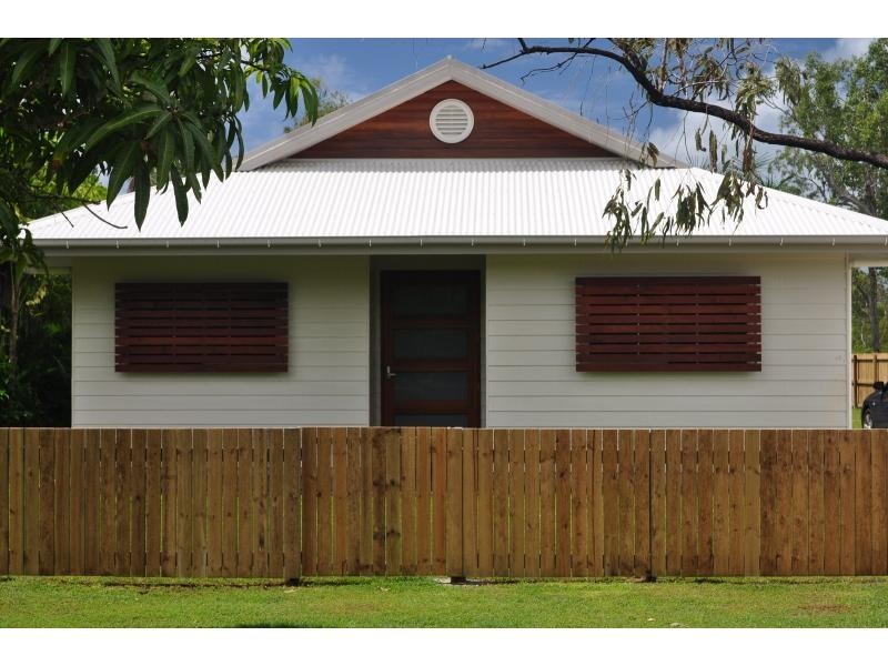 207 Balgal Beach Road, Balgal Beach QLD 4816