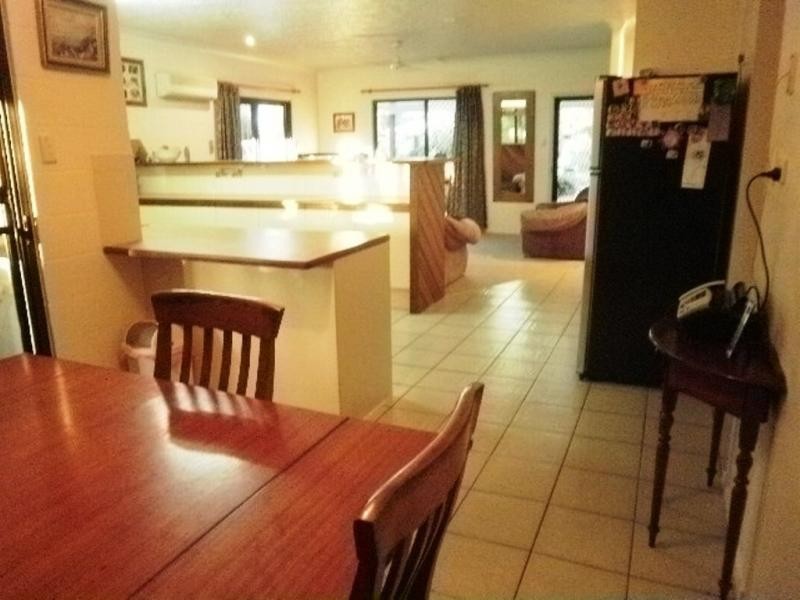 21 Leila Avenue, Rasmussen QLD 4815