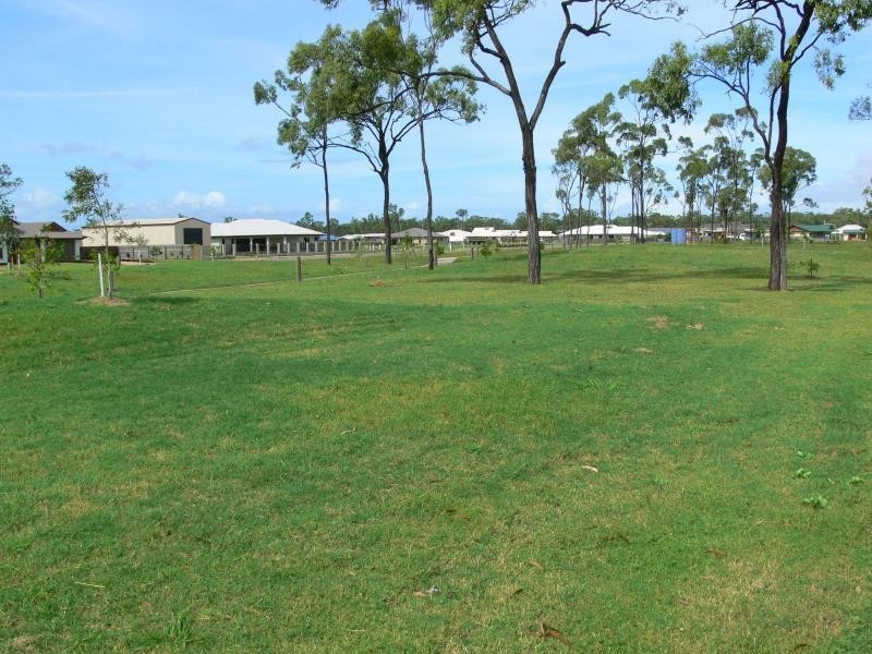 6 Muntrie Court, Mount Low QLD 4818