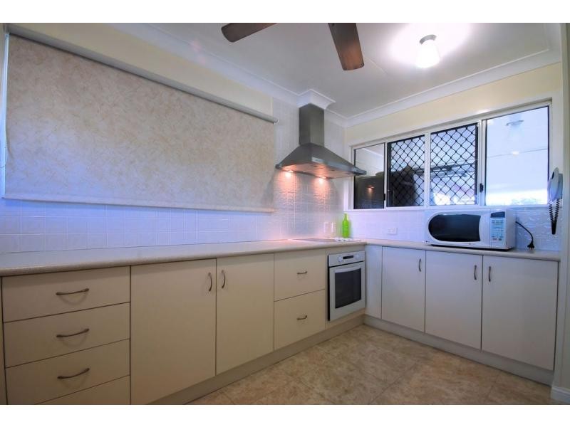 24 Hutchins Street, Heatley QLD 4814