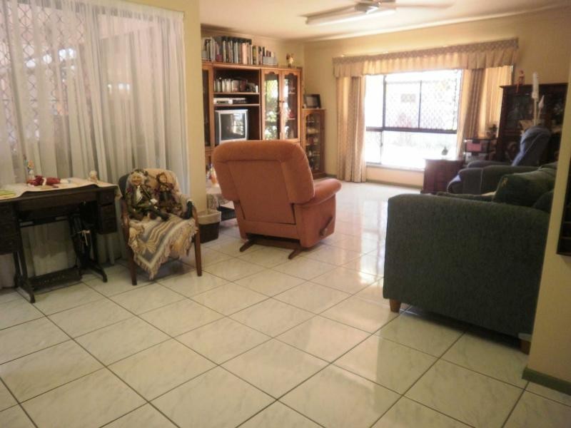 4 Leah Court, Heatley QLD 4814