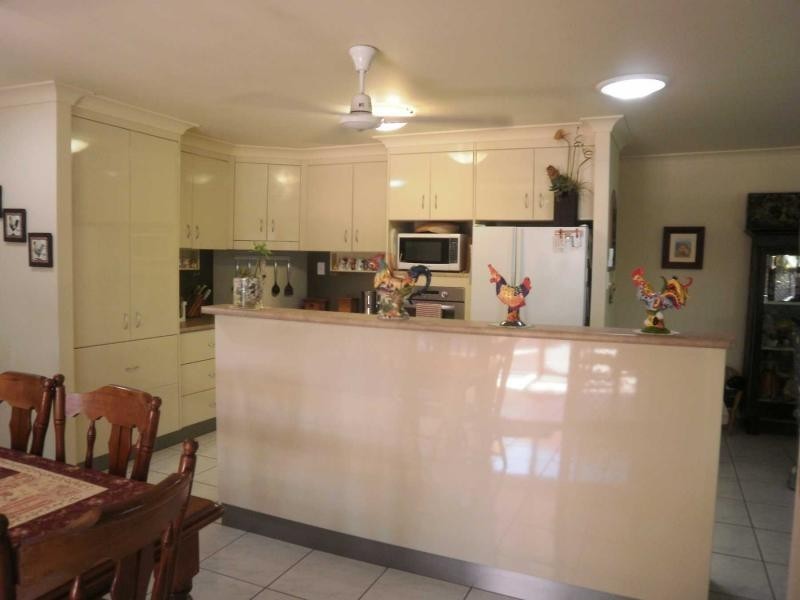 4 Leah Court, Heatley QLD 4814