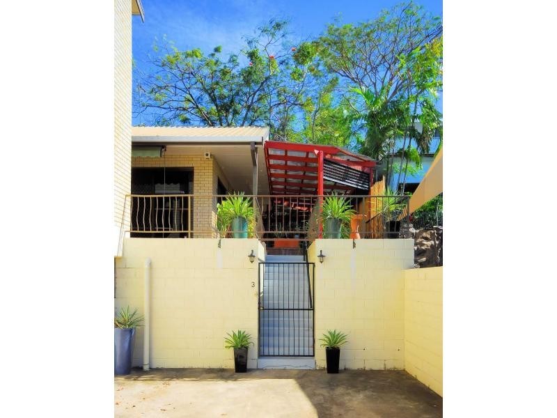 3/64 Warburton Street, North Ward QLD 4810