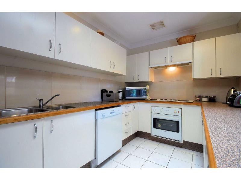 3/64 Warburton Street, North Ward QLD 4810