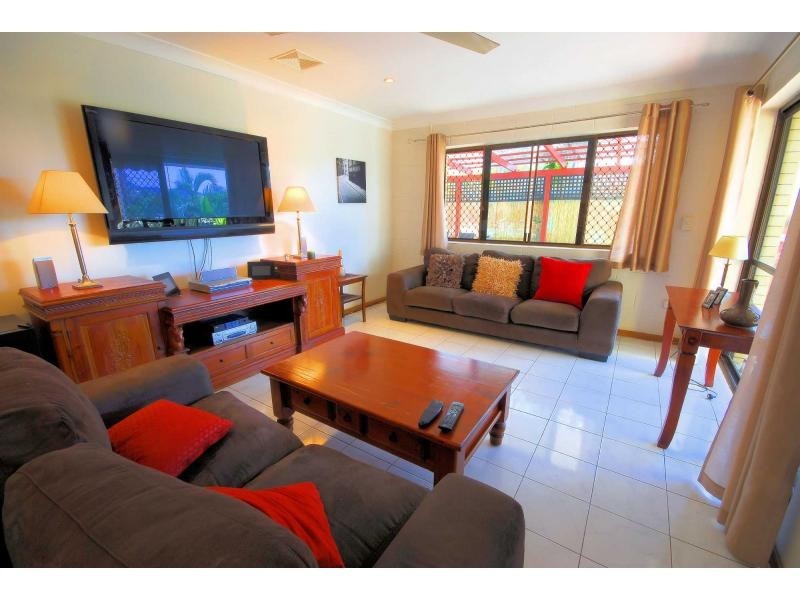 3/64 Warburton Street, North Ward QLD 4810