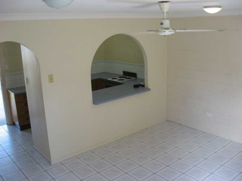 2/8 Lowth Street, Rosslea QLD 4812