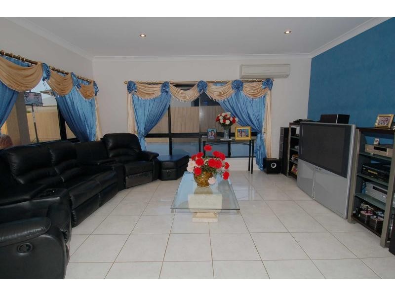 4 Monte Visto Court, Mount Louisa QLD 4814