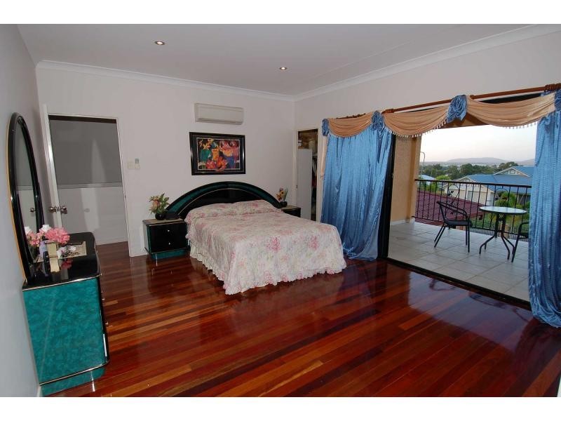 4 Monte Visto Court, Mount Louisa QLD 4814