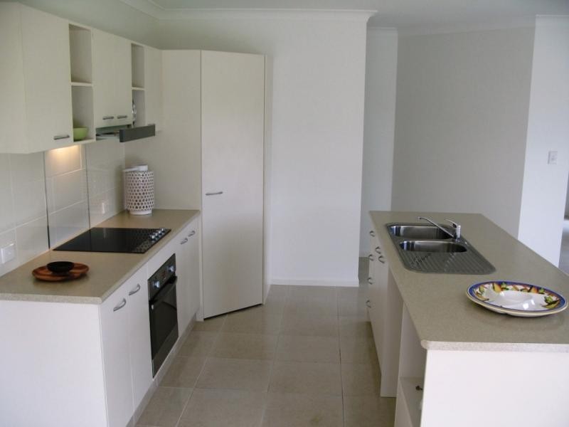 23 Deedes Crescent, Bushland Beach QLD 4818