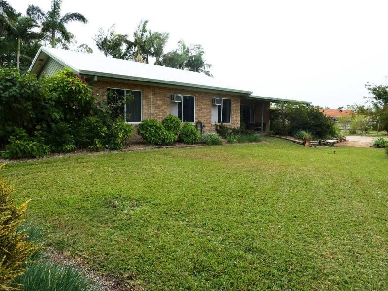 8 Fairway Close, Kirwan QLD 4817