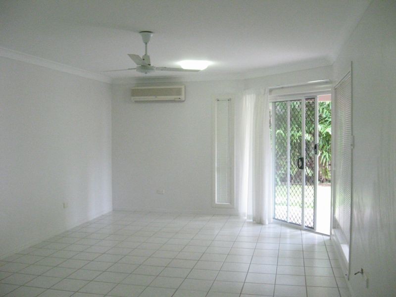 2/29 Soule Street, Hermit Park QLD 4812