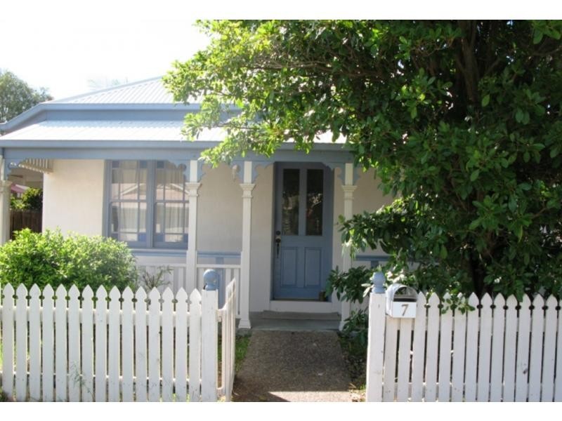 7 ROWERS Lane, Douglas QLD 4814