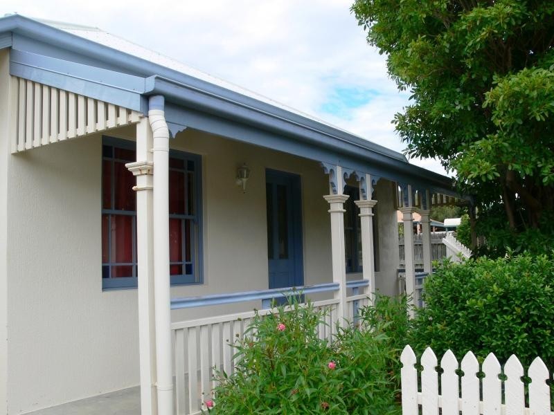 7 ROWERS Lane, Douglas QLD 4814