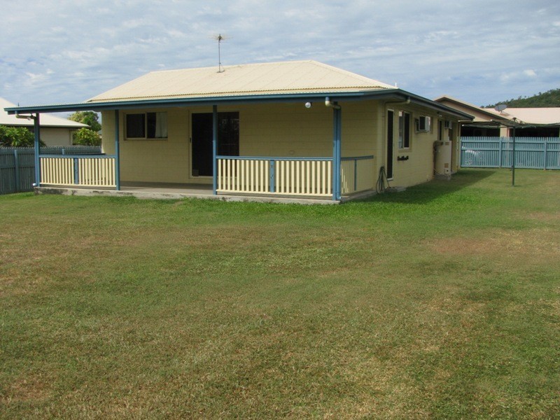 6 Black Braes Court, Mount Louisa QLD 4814