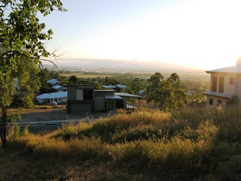 72 Yarrawonga Drive, Castle Hill QLD 4810