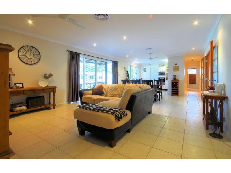 22 Salamander Street, Bluewater QLD 4818