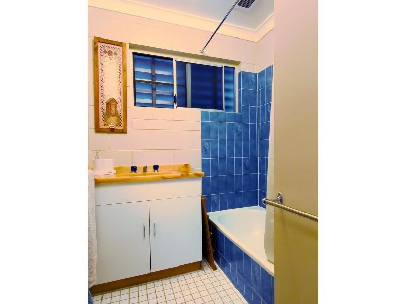 12 Yut Fay Avenue, Kelso QLD 4815