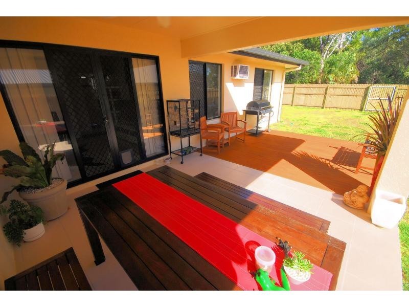 58 Daintree Drive, Bushland Beach QLD 4818